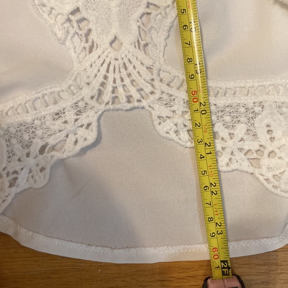 *last chance!!* L’atiste | Women’s white tank with open/floral print mid front - Picture 8 of 16